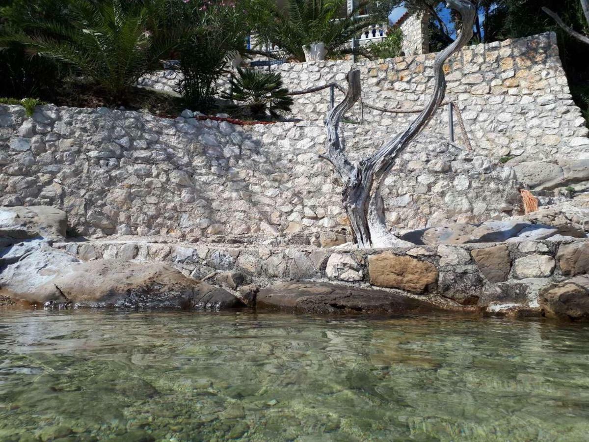 Apartments Horvat On Island Pag Vlašići Exteriör bild